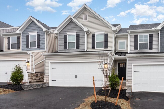 Foto del edificio - 104 Emma Cir