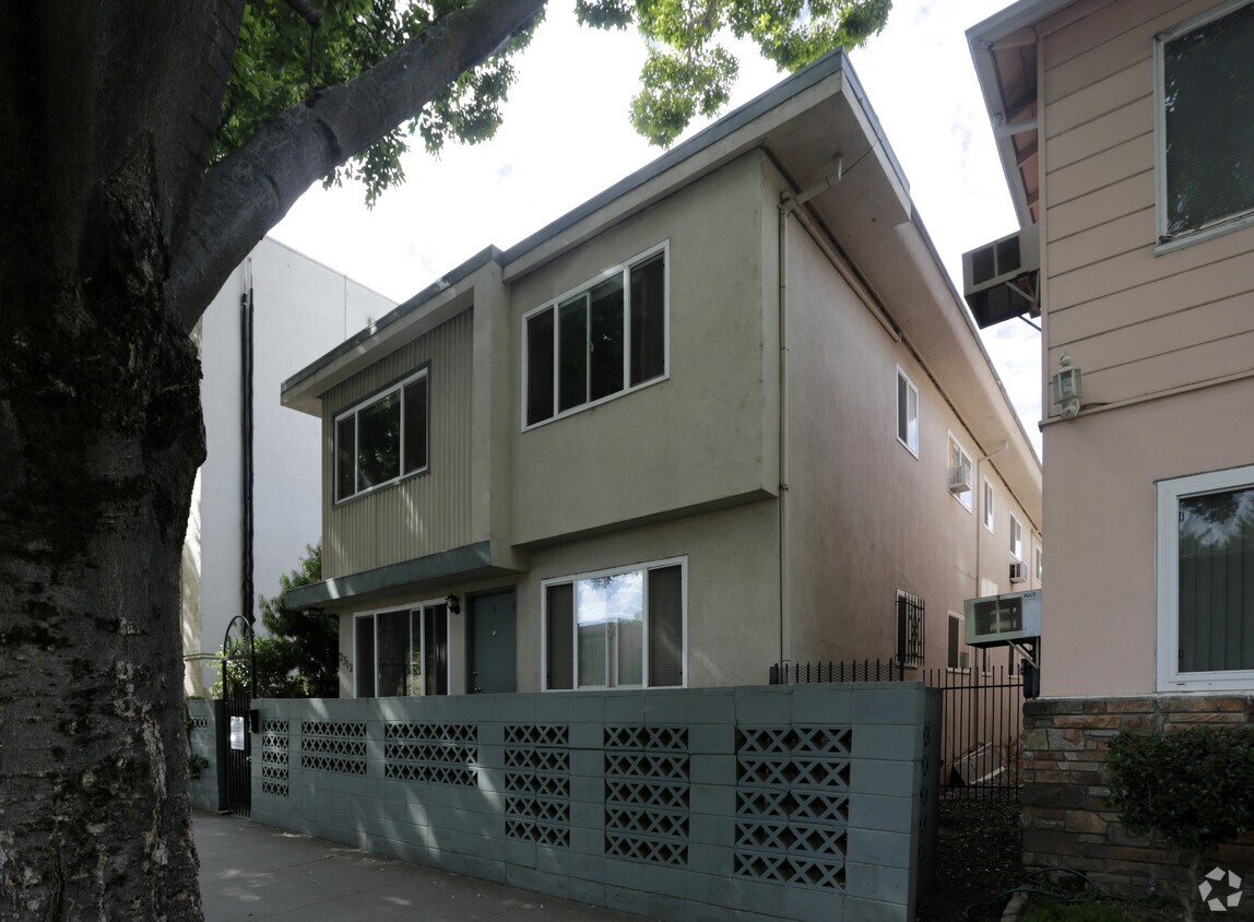 Building Photo - 2312 P St