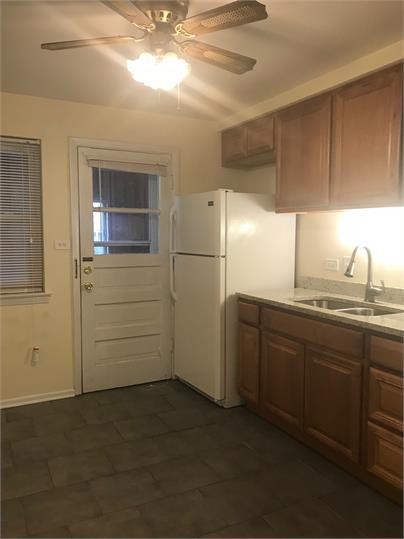 Primary Photo - 2116 S 13th Ave