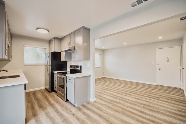 Kitchen & Family room - 46 Madison Ave.