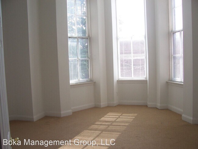 Building Photo - 1039 N Calvert St