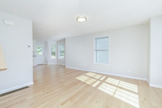 Building Photo - 46 Pumpkin Cir