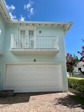 Building Photo - 1039 Tiki Dr