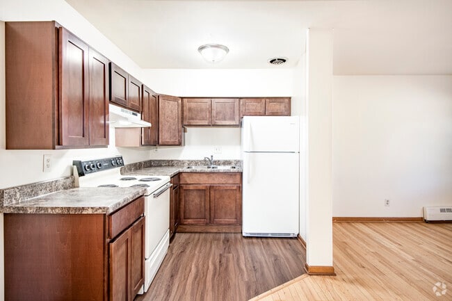 1BR, 1BA - 475SF - Chalet Gardens Apartments