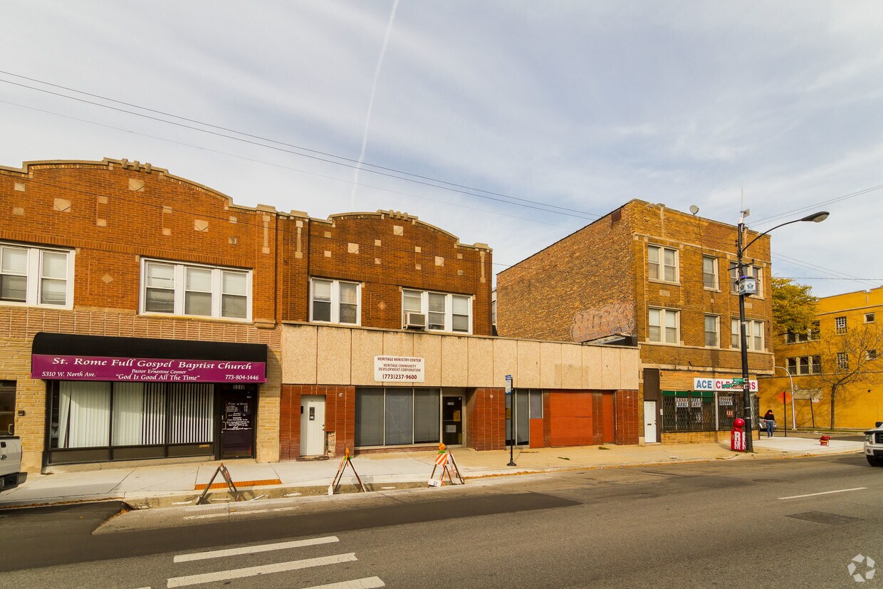 Building Photo - 5306-5308 W North Ave