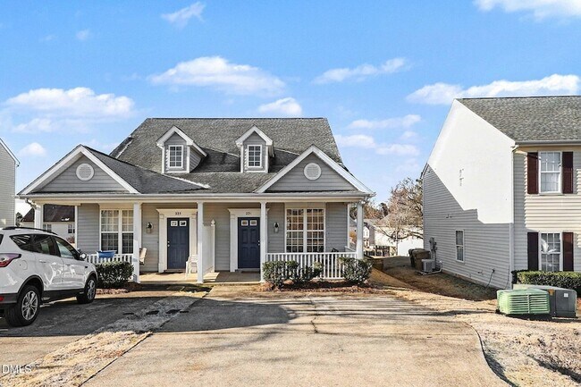 Foto del edificio - 221 Payton Dr