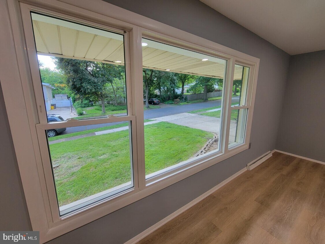 Foto principal - 1423 Carson Rd