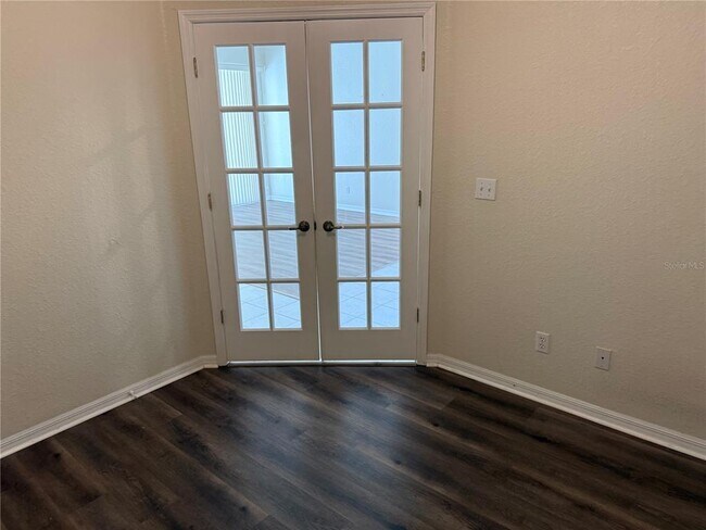 Building Photo - 2018 SW 30th St