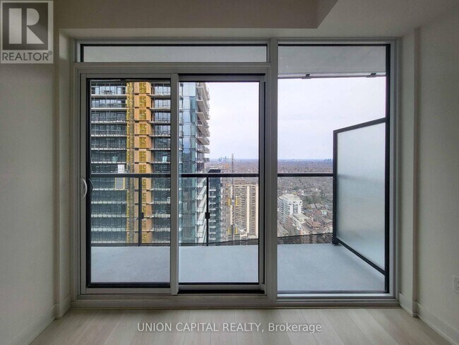 Photo du bâtiment - 117 Broadway Ave