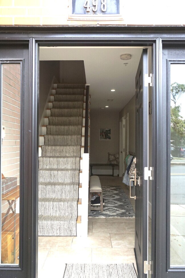 Foto del edificio - 498 Medford St