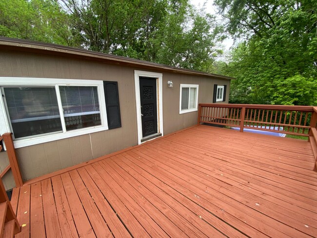 Building Photo - 3 Bedroom House Plattsmouth- Beaver Lake