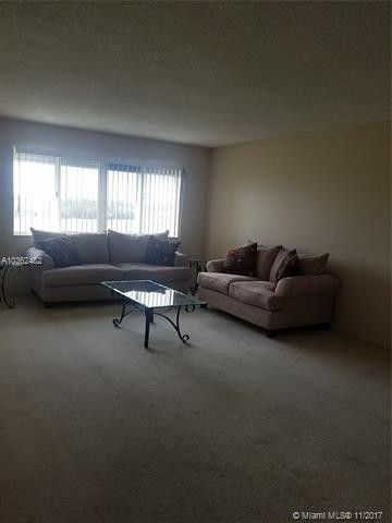 Building Photo - 14830 Naranja Lakes Blvd