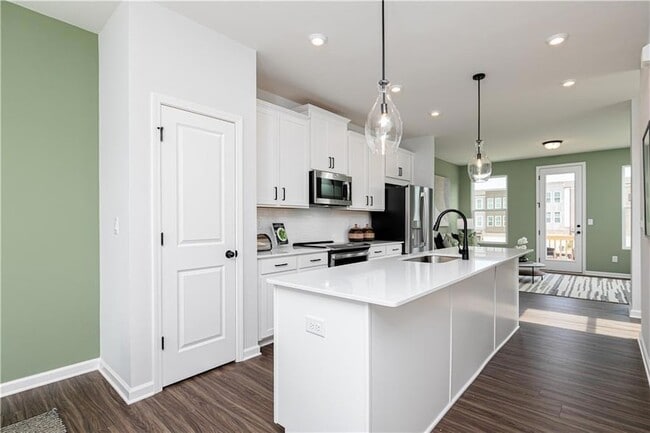 Building Photo - 1422 Creekside Cir NW