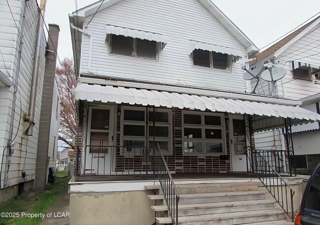 Building Photo - 68 Luzerne St