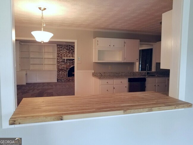 Foto del edificio - 5193 Alder Ln SW