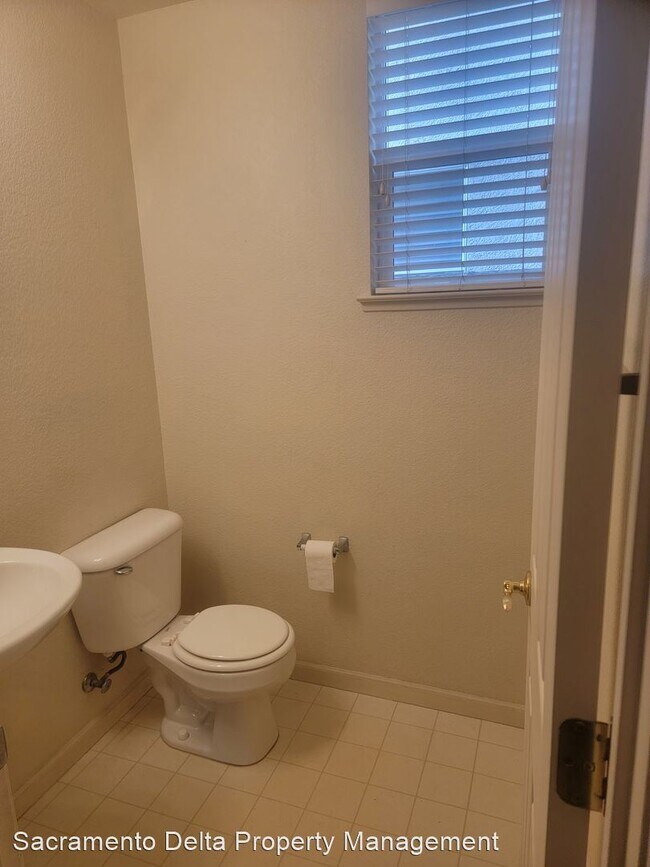 Foto del edificio - 3 br, 2.5 bath House - 4894 Kokomo Drive