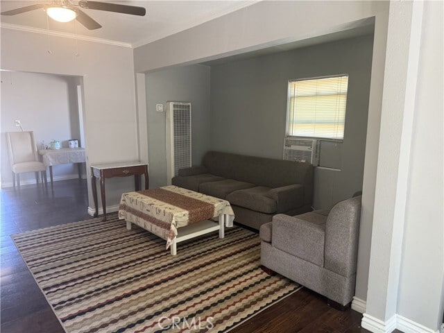 Foto principal - 744 W Belmont St