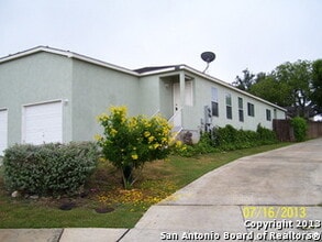 Building Photo - 11214 Center Point Rd