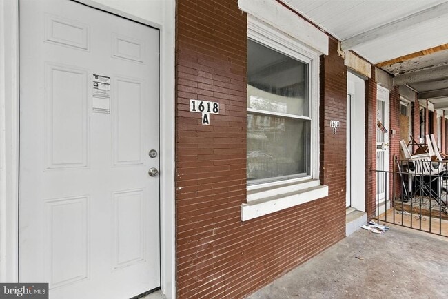 Building Photo - 1618 S 56th St