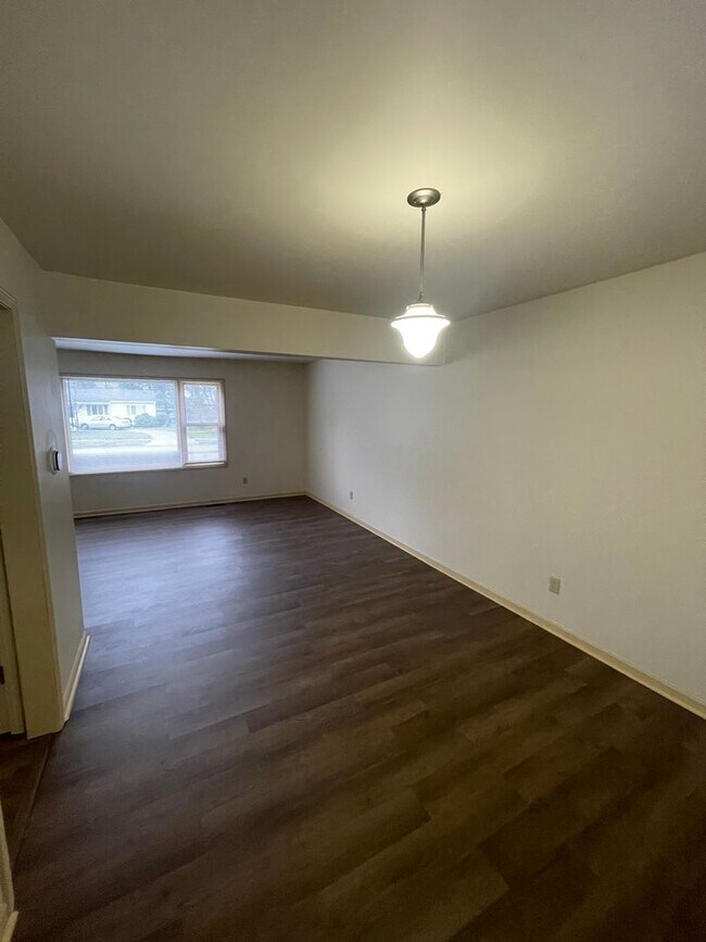 Foto del edificio - 7741 Walcott St