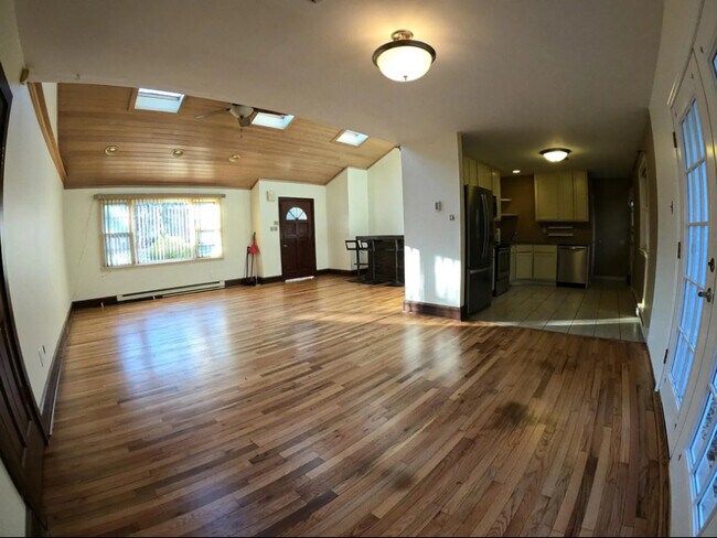 Building Photo - 46 Crooked Ln