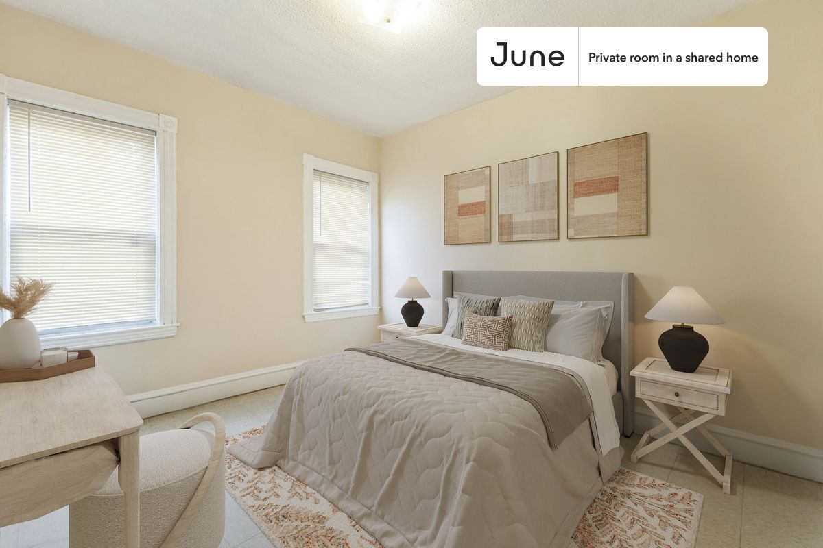 Room in Shared 5 bed/1.5 bath home - Room in Shared 5 bed/1.5 bath home