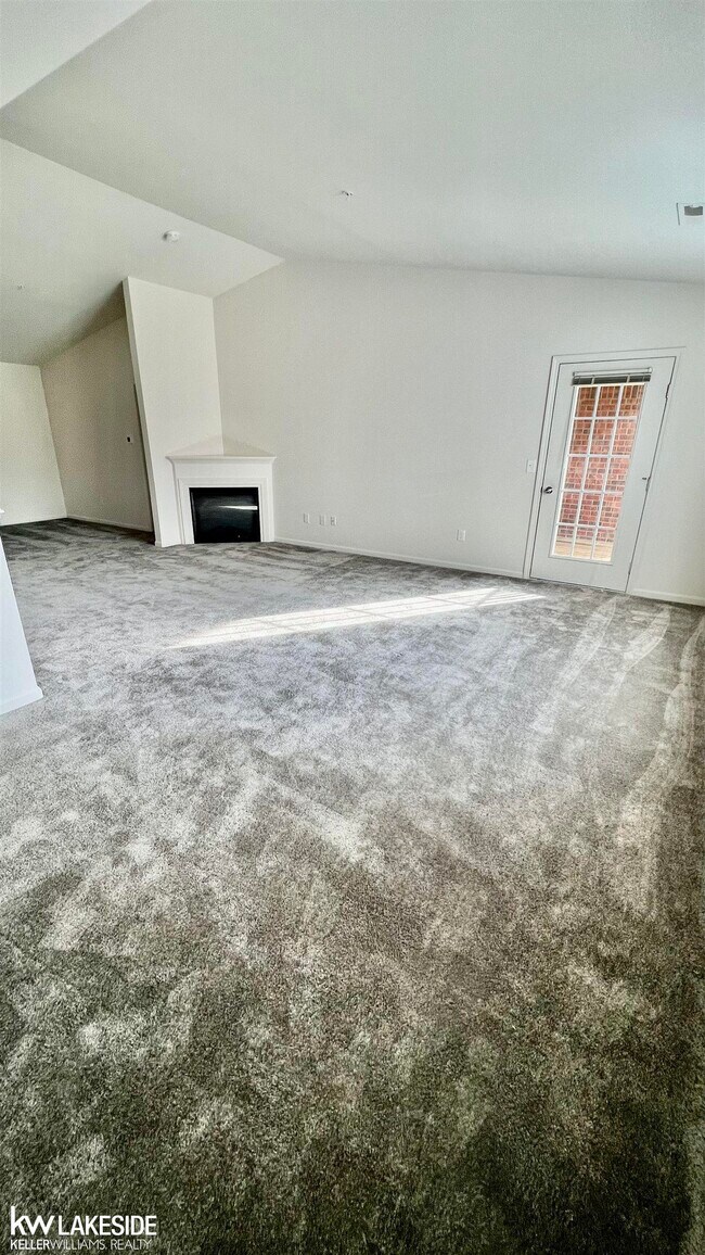Foto del edificio - 51821 E Pointe Ln