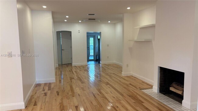 Foto del edificio - 250 SW 19th Rd