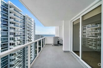 Building Photo - 2701 N Ocean Blvd