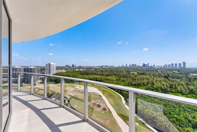 Foto del edificio - 2411 Laguna Cir