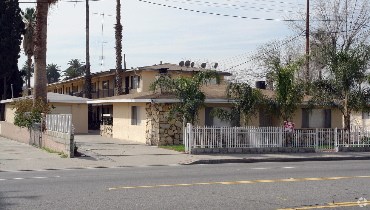 Foto del edificio - 231 W 9th St