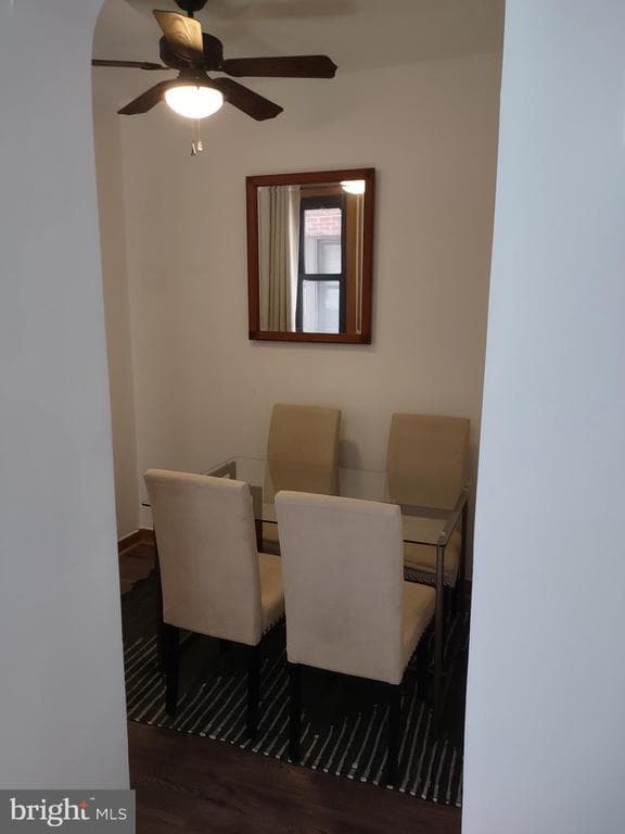 Building Photo - 1010 25th St NW