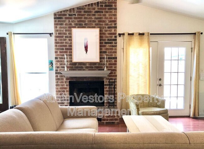 Foto del edificio - 10302 Annie Oakley Trail