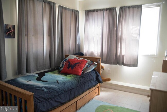 Building Photo - 410 Dogwood Dr