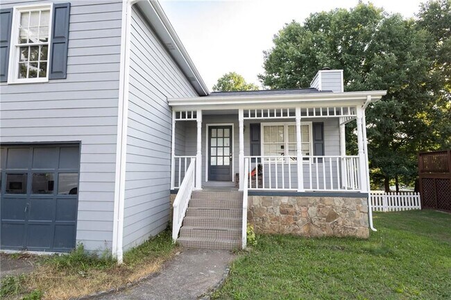Building Photo - 2301 Boone Pl
