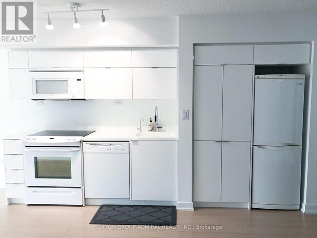 Building Photo - 151 Dan Leckie Way