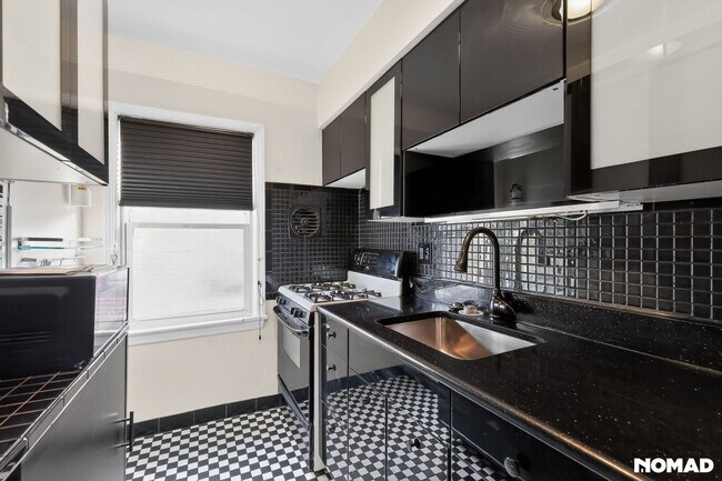 Foto del edificio - 2713 Fort Baker Dr SE