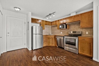 Building Photo - 3425-319 19 St NW