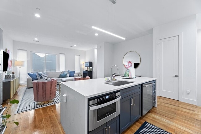 Foto del edificio - 2311 N Carroll Ave