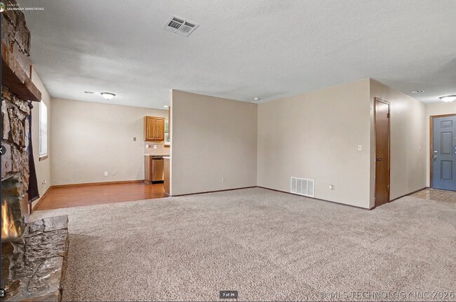 Building Photo - Charming 3-Bed Jenks Home Near Tulsa Hills – Large Corner Lot!