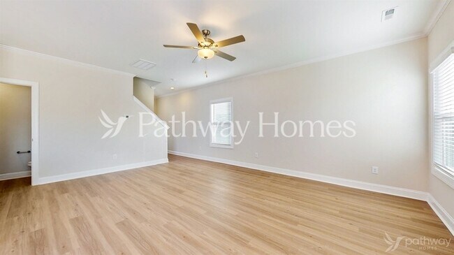 Building Photo - 204 Susannah St