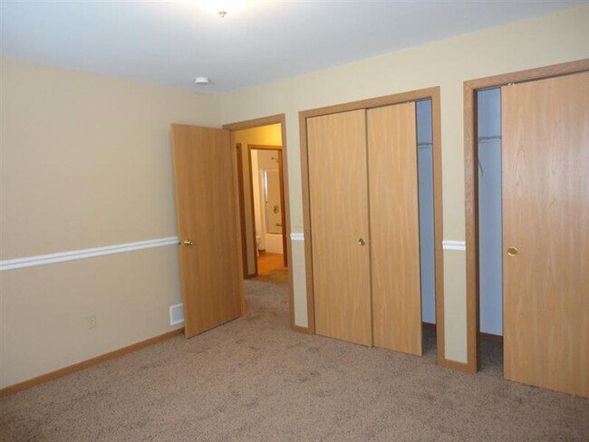 Foto del edificio - For Rent