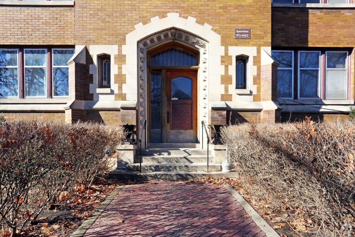 Building Photo - 818 18th St