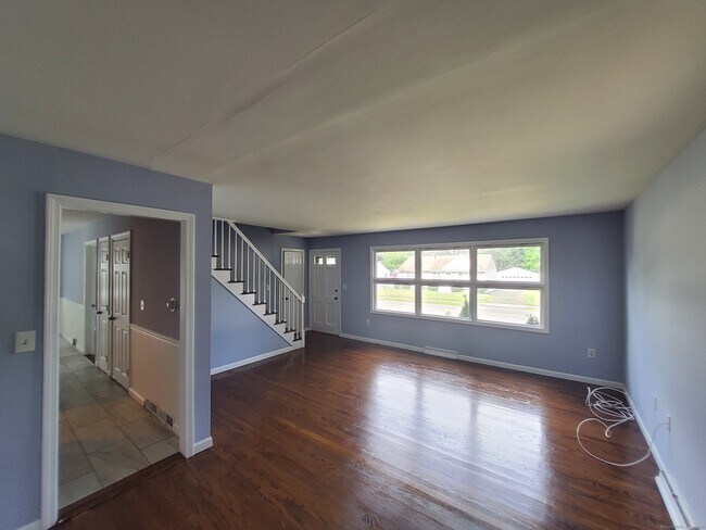 Building Photo - 707 Circular Ave
