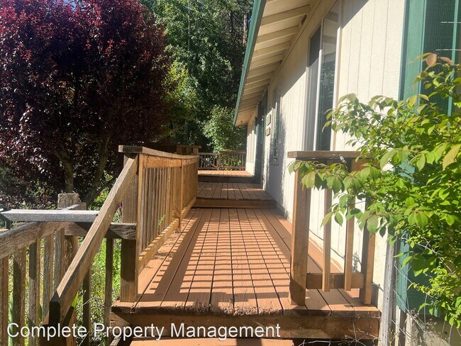 Foto del edificio - 3 br, 2 bath House - 5360 Sterling Creek Rd