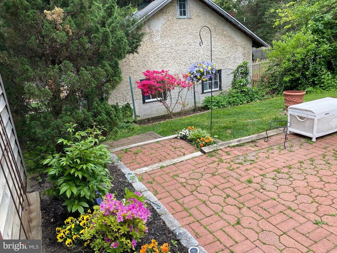 Primary Photo - 302 Conshohocken State Rd