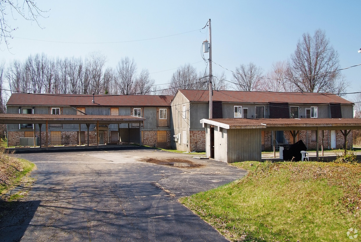 Primary Photo - Stone Bridge Apartments