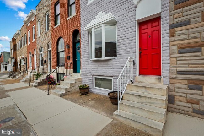 Building Photo - 315 S East Ave