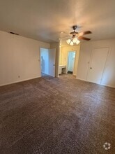 Building Photo - 1026 Springoak Way