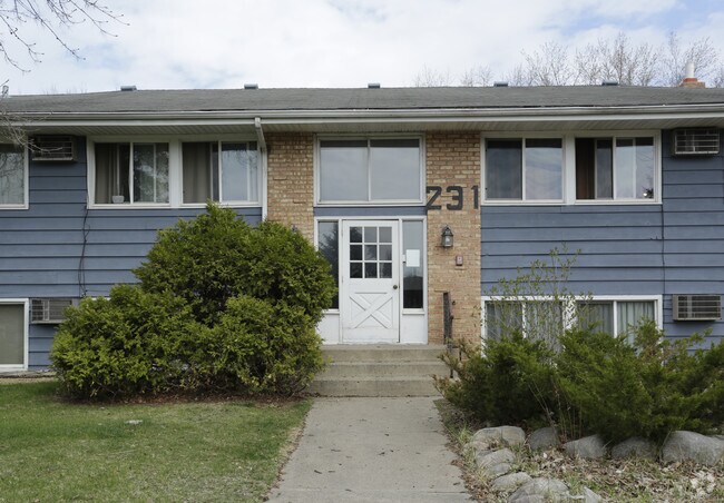 Building Photo - 231 79th Way NE